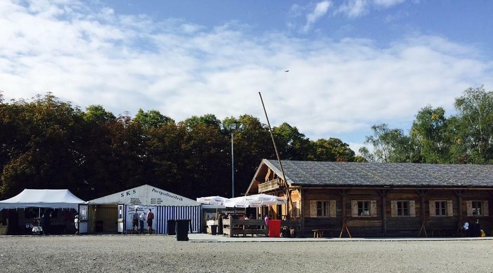 Luxe tent Oktoberfest Wiesn Camp München